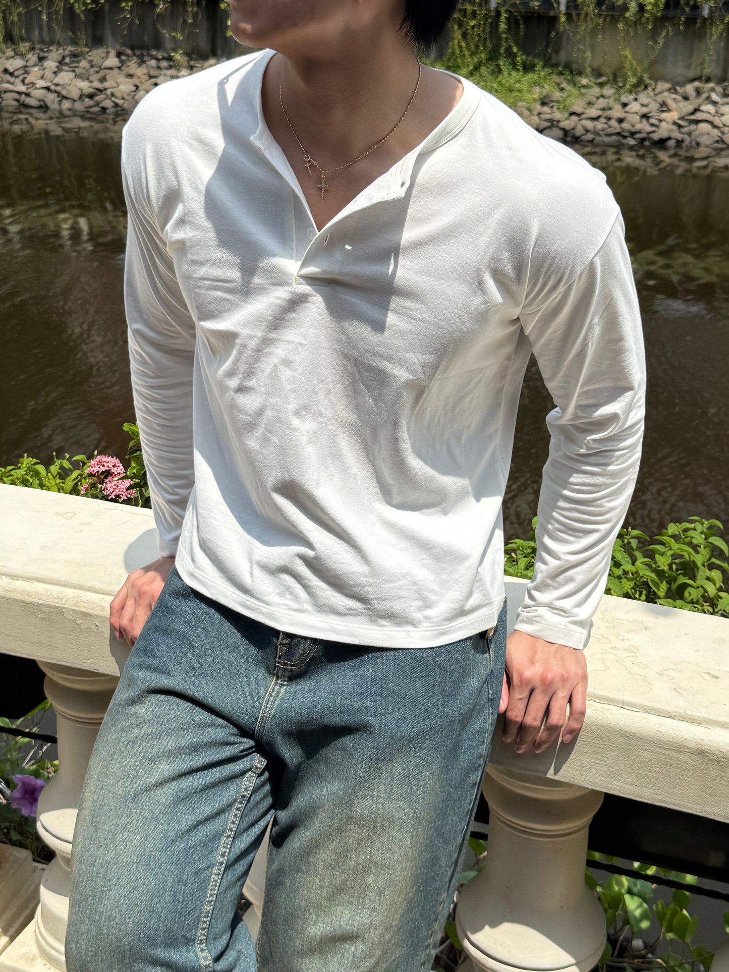 RUDEBASIC - Harvei Longsleeve Henley | Light weight cotton | henley pria | henley putih